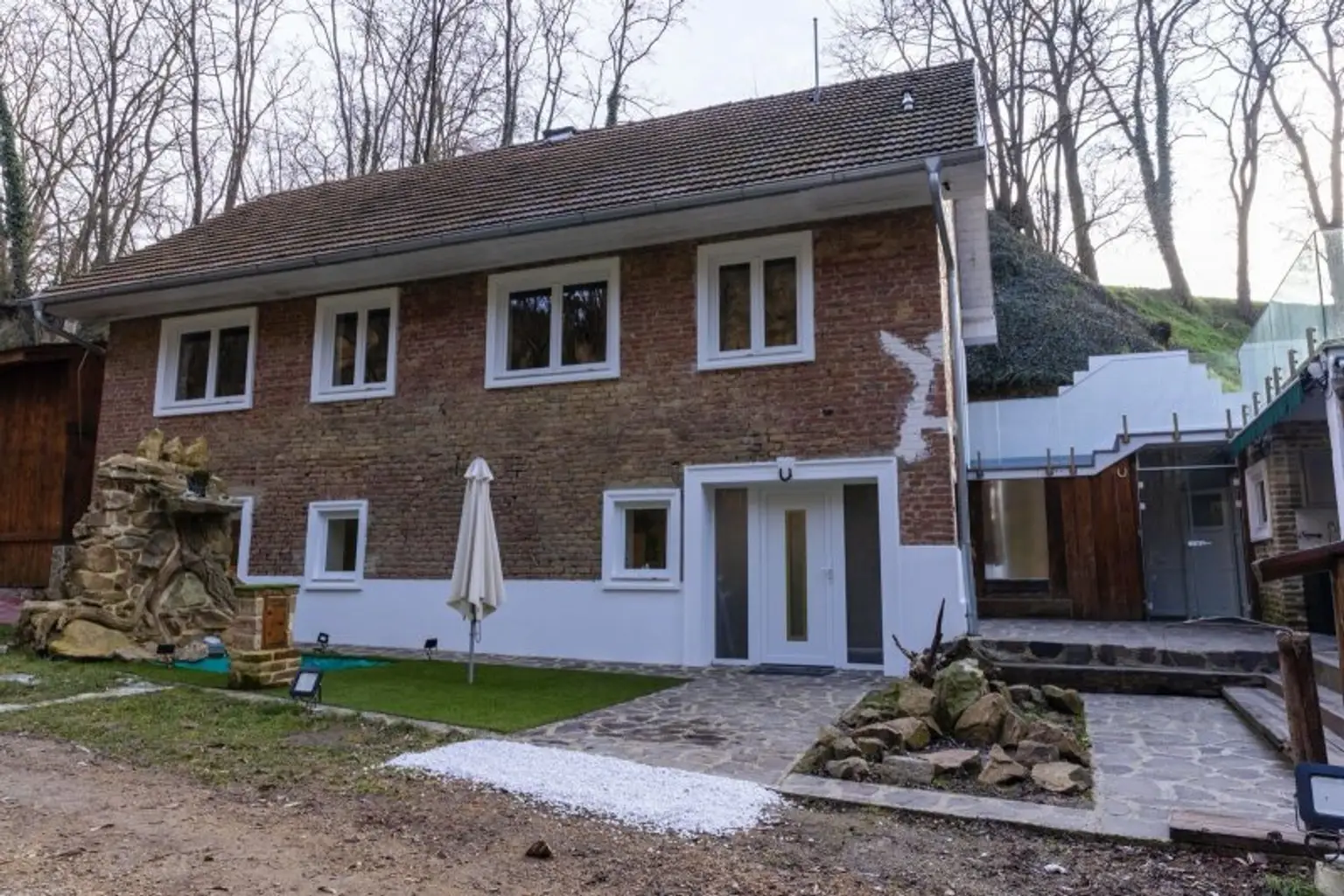 Exklusive Landhausvilla in Engelmannsbrunn – Luxus, Ruhe & Privatsphäre im Herzen des Wagrams