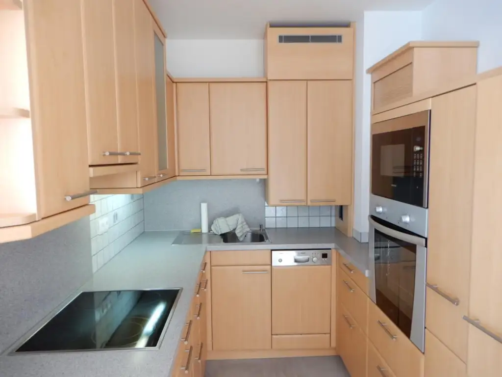 Mietwohnung mit Loggia in ruhiger Lage!