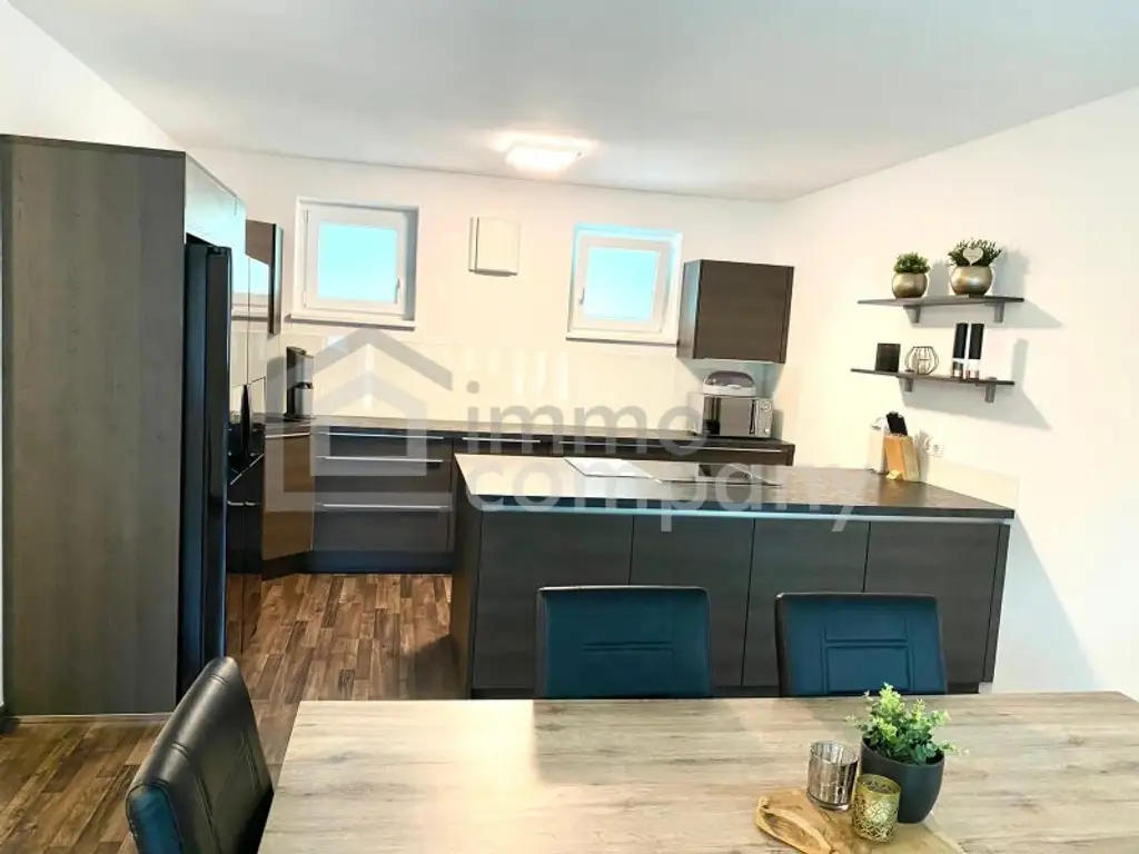 Attraktive Eigentumswohnung im Herzen von Seewalchen am Attersee – Wohnen, wo andere Urlaub machen!