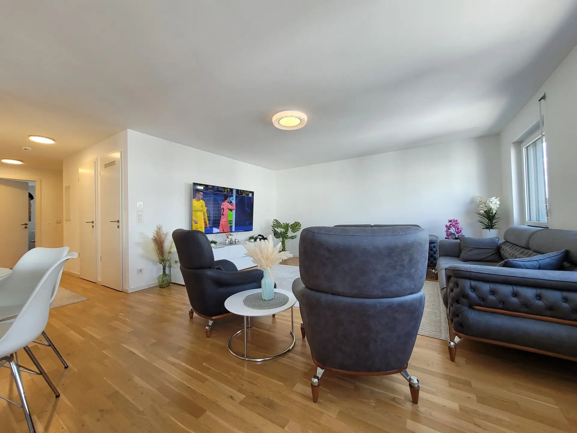 Wohnzimmer Ansicht 2