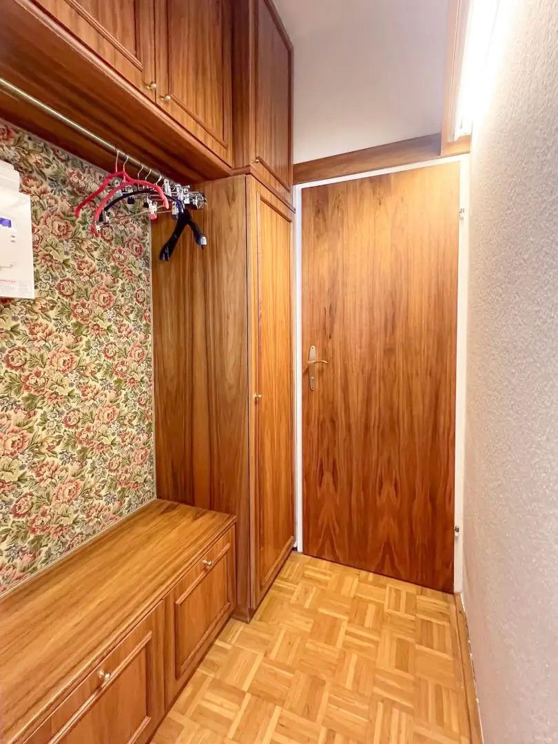 “Rare Parkside Living! Beside Vienna’s Romantic English Garden!“