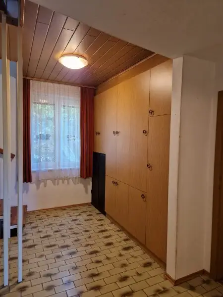 FAMILIENTRAUM! 6 ZIMMER UND EIN GARTEN ZUM HERUMTOBEN!