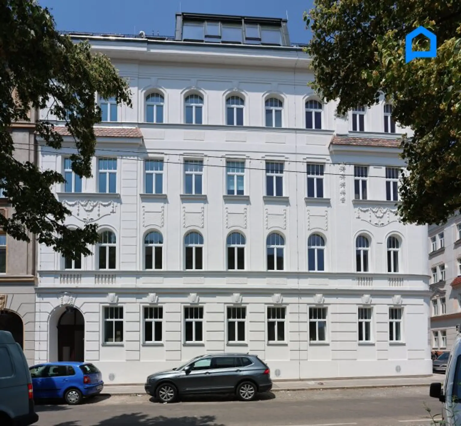 ERSTBEZUG, UNABHÄNGIG v. fossilen Brennstoffen, Dachgeschoss NEU mit modernster Ausstattung 77,07m² Wohnfläche, 3 Zimmer plus Nebenräume, auch Altbau Etagen-Wohnungen, Wärmepumpe, Klima