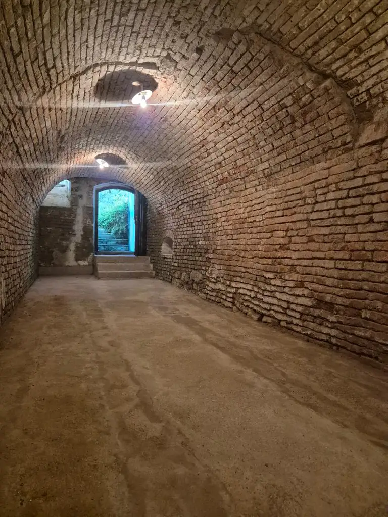 Wunderschöner Dreikanthof in Ruhelage mit Reithalle