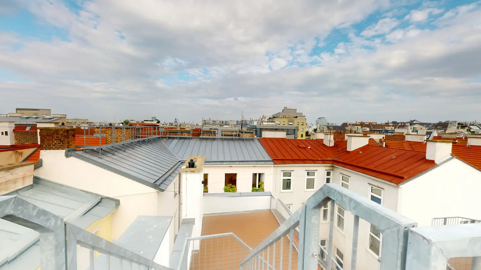 "Urban Oasis" - Moderne DG-Wohnung mit unvergleichlicher Dachterrasse