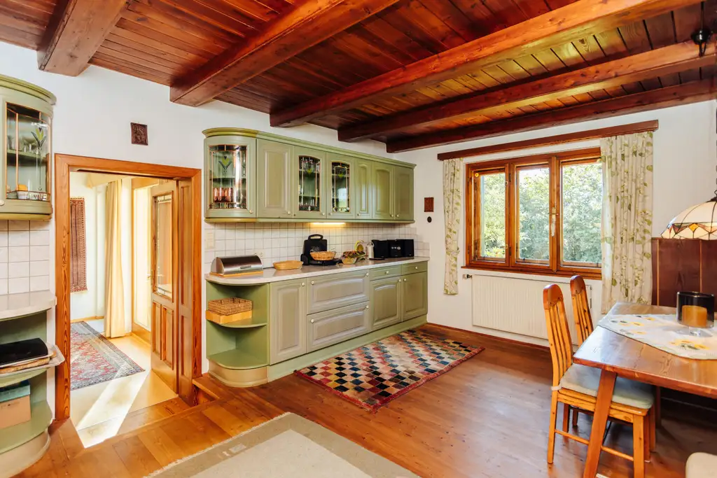 Großzügiges Einfamilienhaus mit Schwimmteich in Weinitzen - ländliche Geborgenheit trifft modernen Wohnkomfort