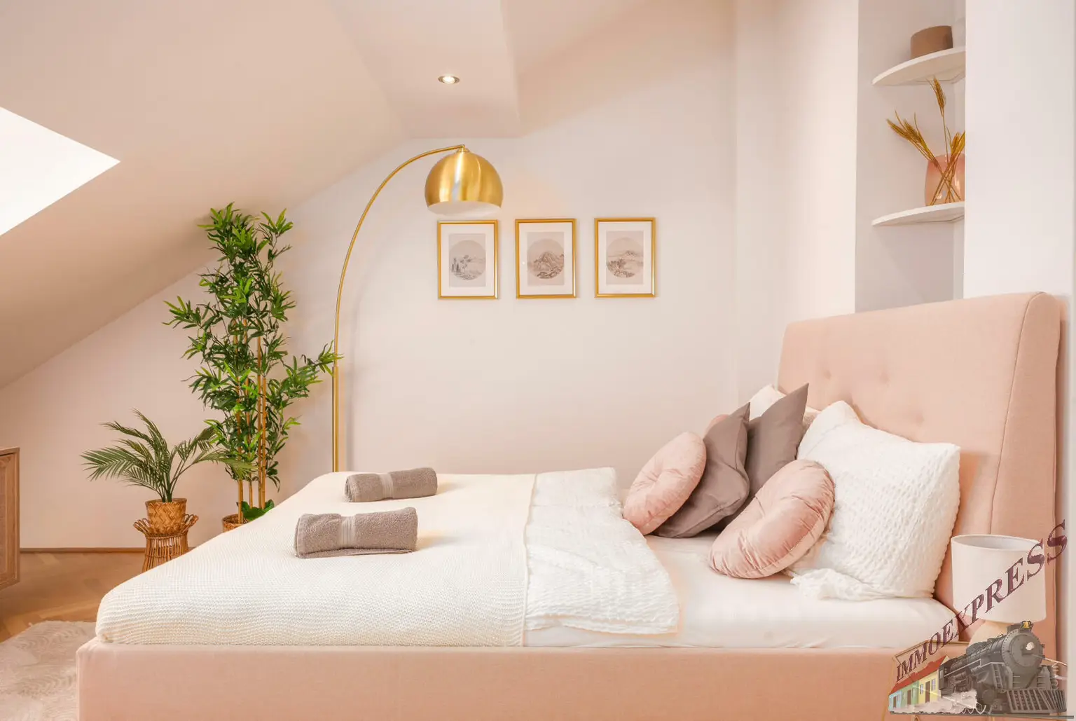 Eyecatcher- Wohnung - unbefristeter Vertrag -4-Zimmer im Dachgeschoß - inkl. Heizkosten & Warmwasser