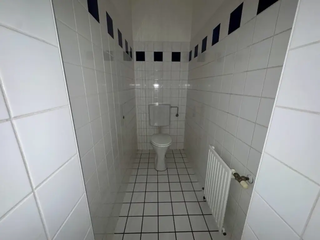 Charmanter Altbau mit Gestaltungsspielraum – Wohnen nach eigenen Vorstellungen