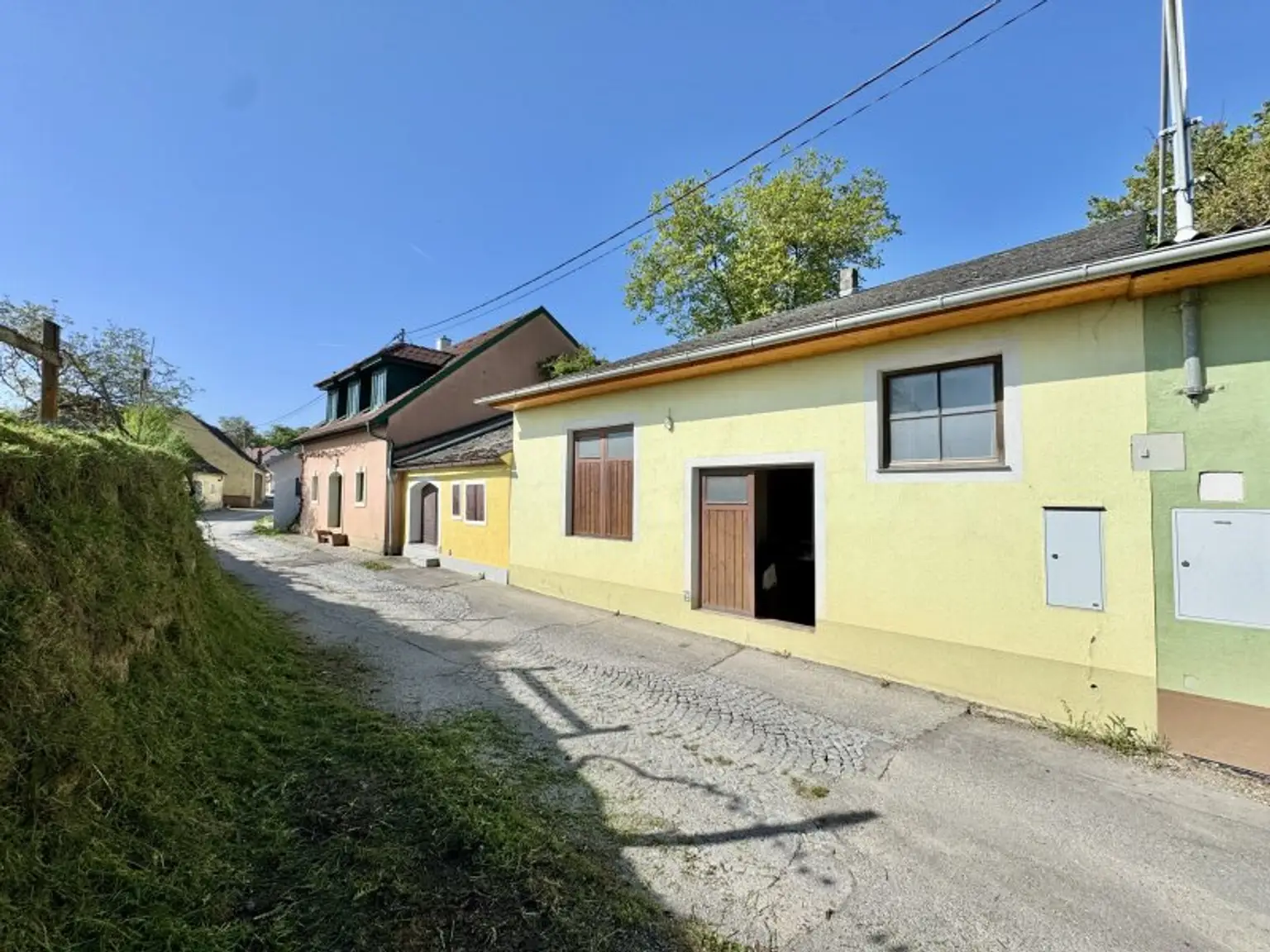 Weinkeller in idyllischer Kellergasse | Nähe Langenlois