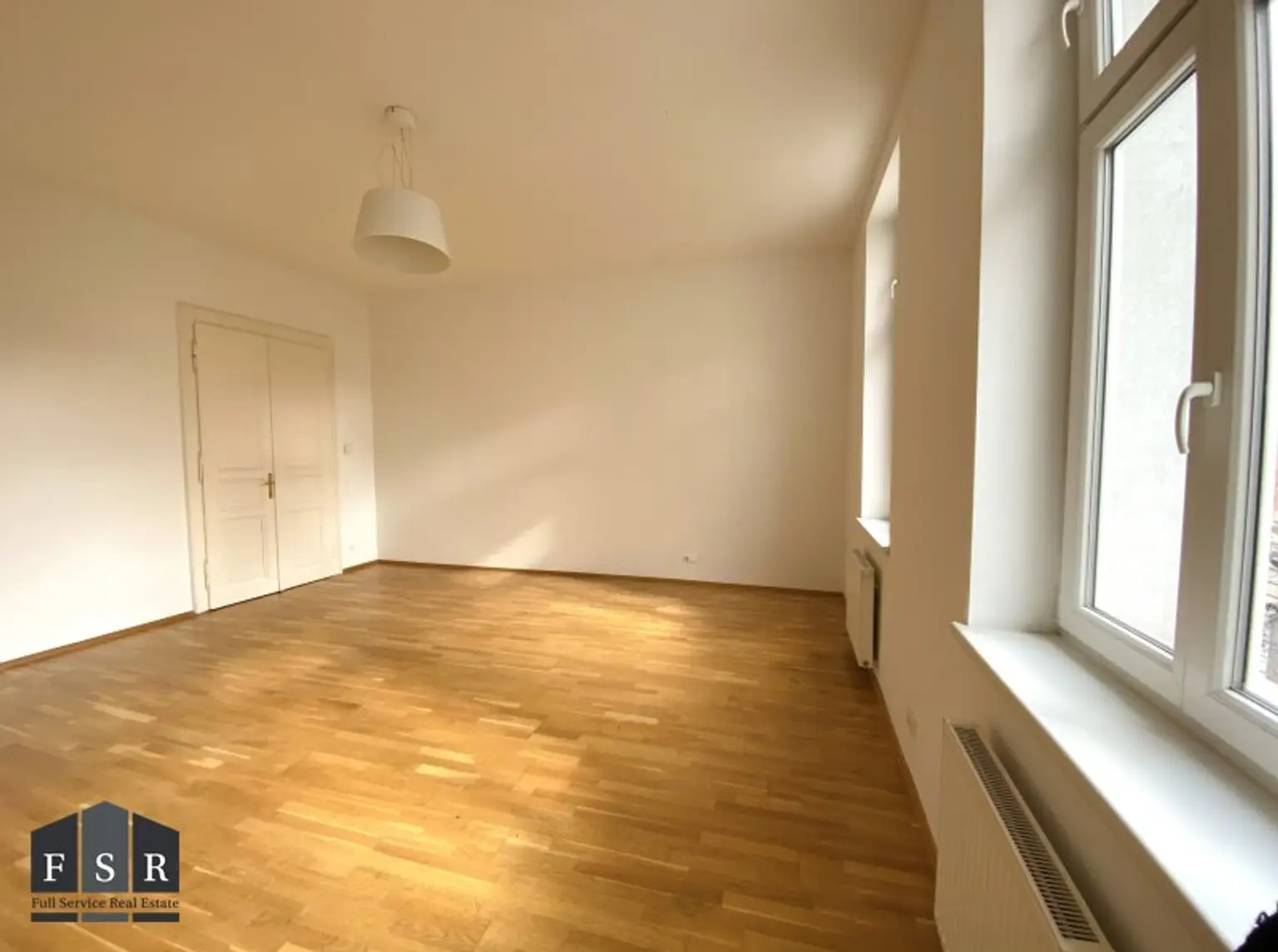 Wunderbare Altbau Wohnung in schöner Lage des 5. Bezirks + Allgemeingarten