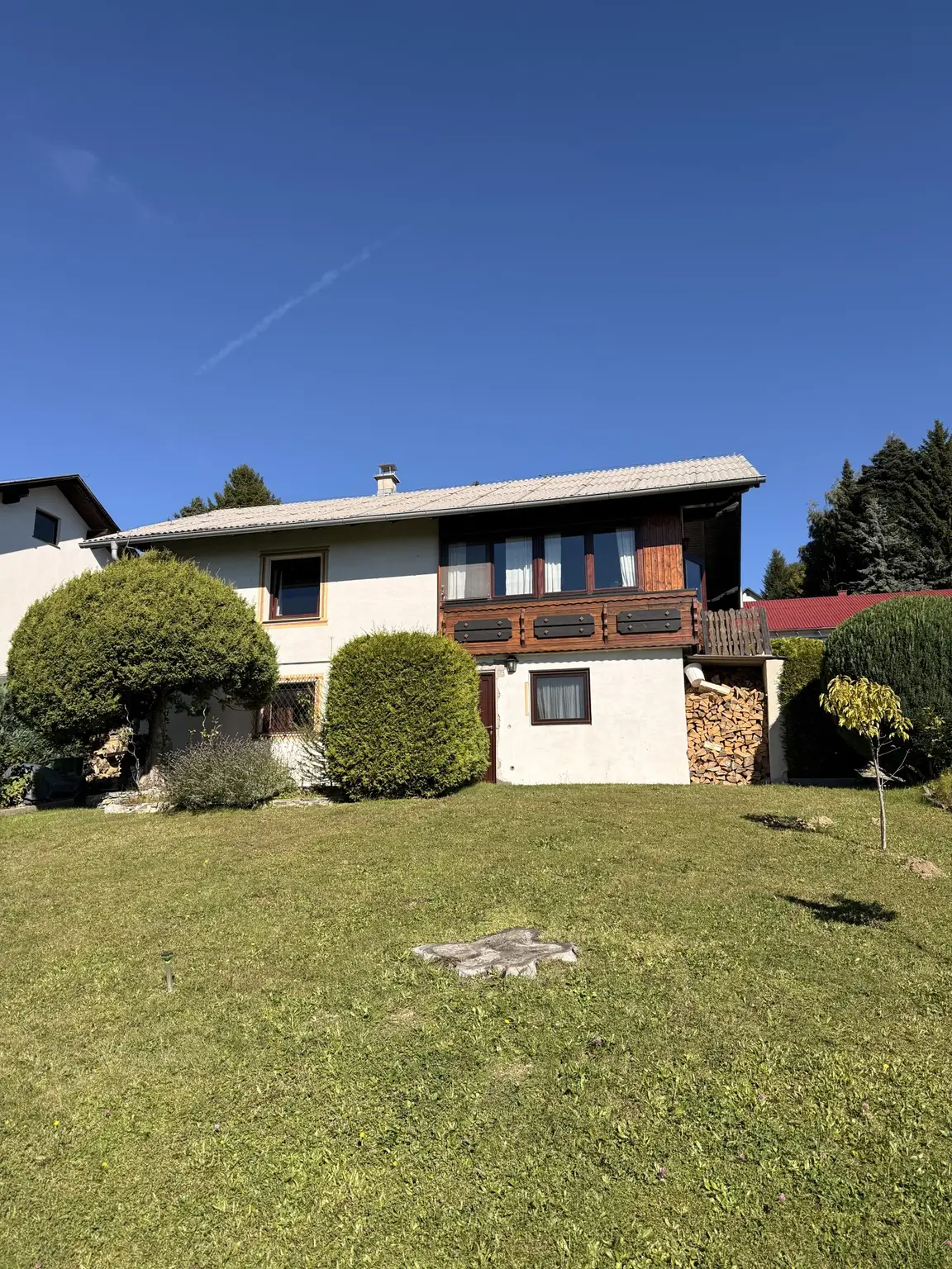 „Ihr Rückzugsort in den Bergen – Einfamilienhaus mit Ausblick“