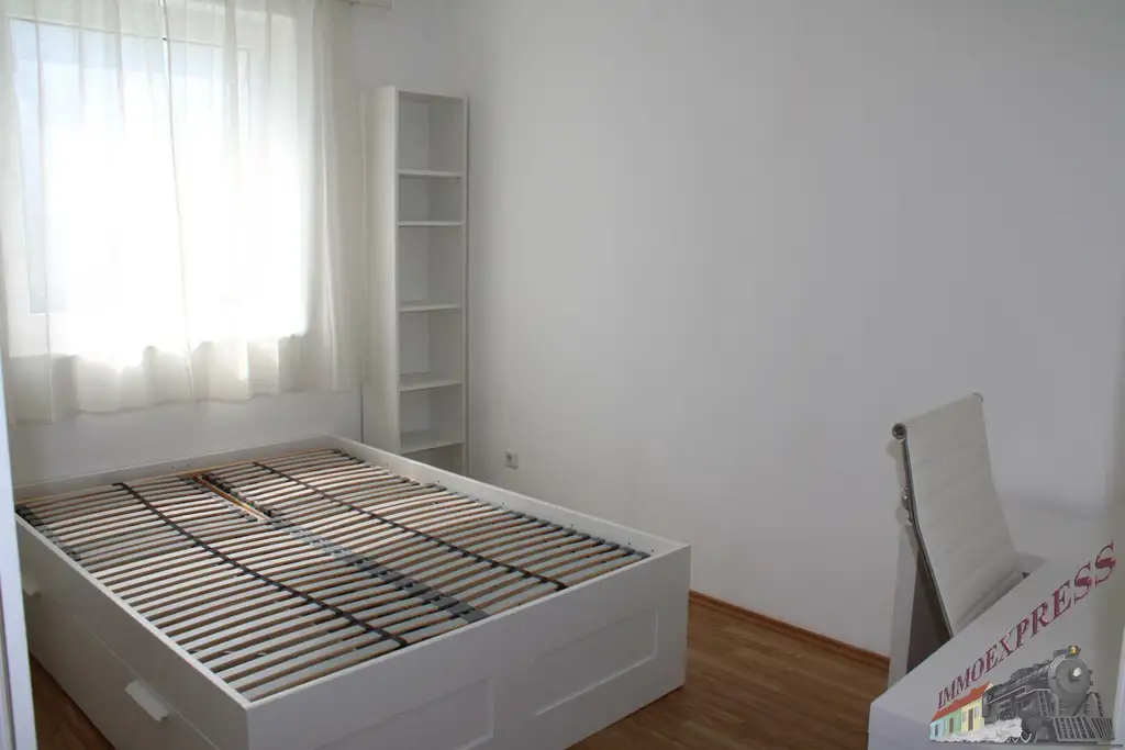 Sehr schöne 2 Zimmerwohnung mit 55 m² und unbefristetem Hauptmietvertrag. Haustiere erlaubt. Direkt beim Schwimmbiotop