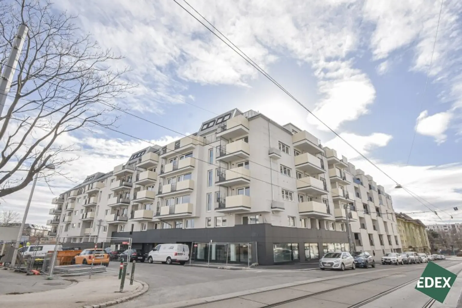 Helle 2-Zimmer-Wohnung mit Loggia nahe U3 – Bezug ab Dezember