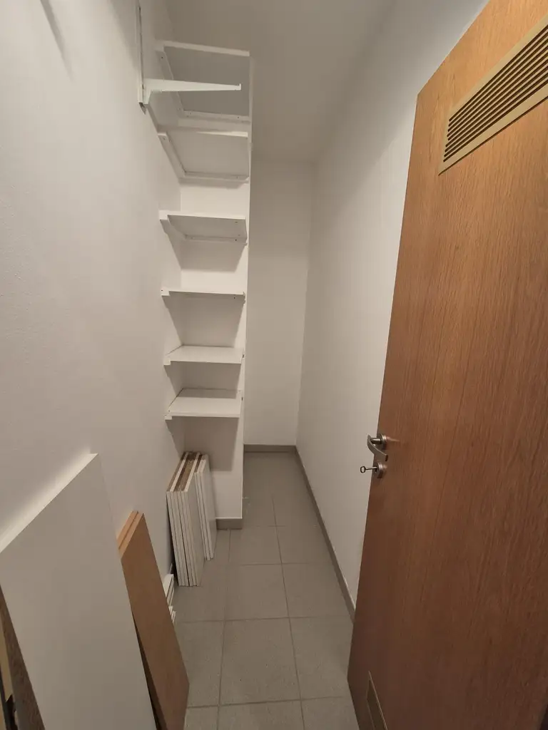 TOP GEPFLEGTE 3 ZIMMER WOHNUNG MIT LOGGIA