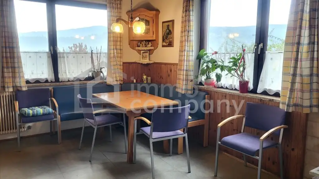 Zwischen Himmel und Hügeln - Panoramablick bis nach Slowenien