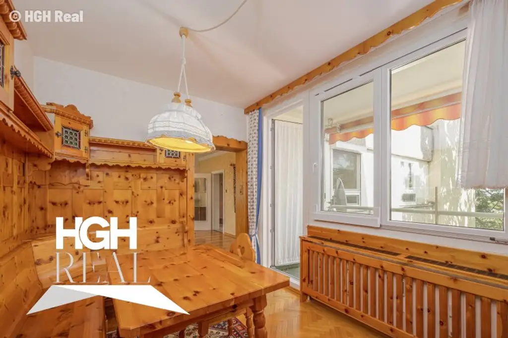 2540 Bad Vöslau Sehr helle und ruhige 4-Zimmer Wohnung mit Loggia am Waldesrand in Thermalbad-Nähe