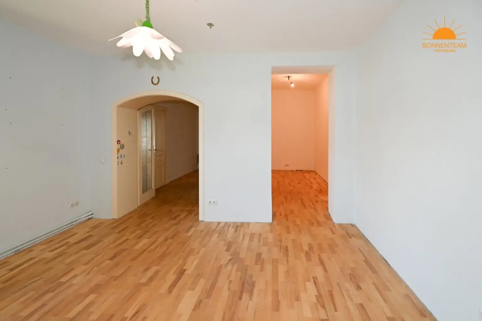 Charme & Potential – Altbauvilla mit großem Garten in Mödling