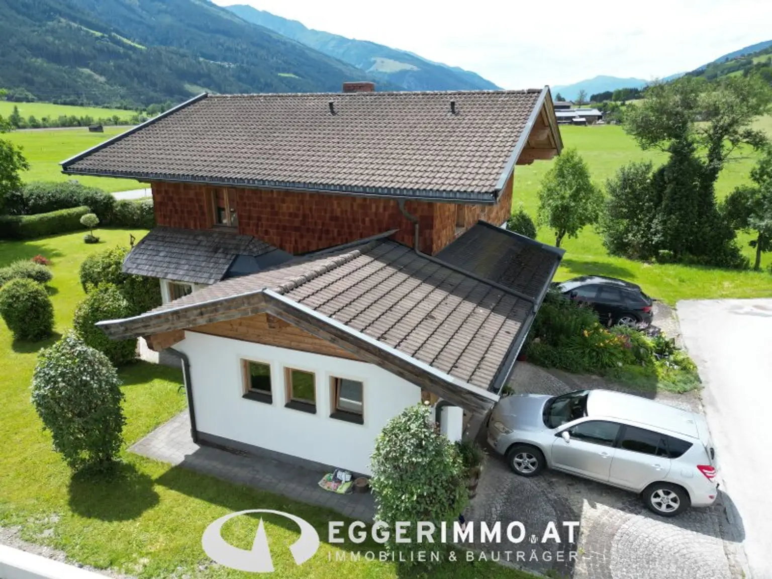 Well-maintained single-family home with great potential in Niedernsill / Steindorf for sale