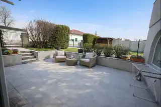 Terrasse_im_Gartenbereich