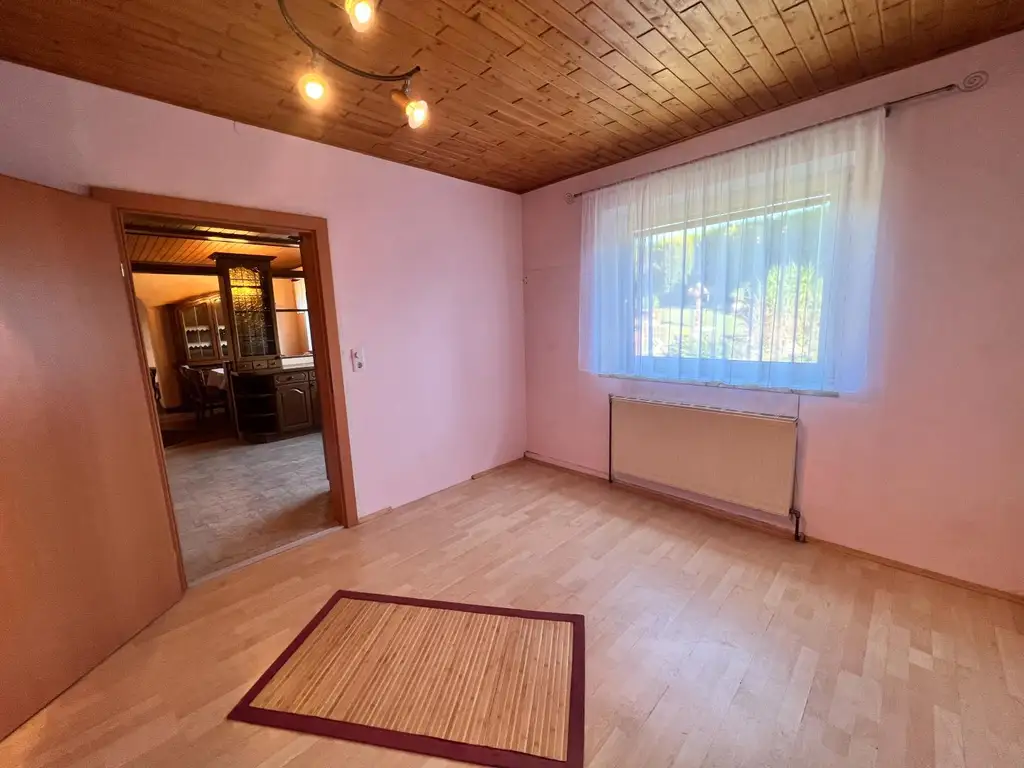 Bungalow mit großem Garten in zentrumsnähe von Amstetten