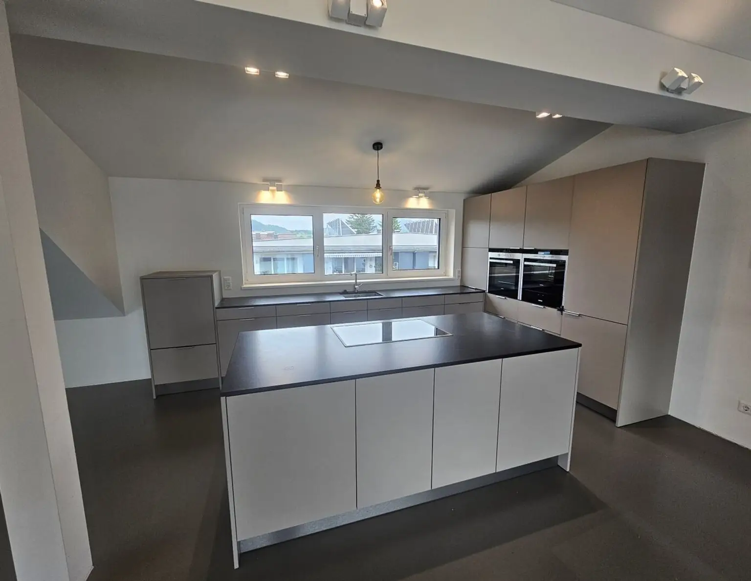 148 m² Premium Dachgeschoß-Wohnung mit Loftcharakter in Salzburg!