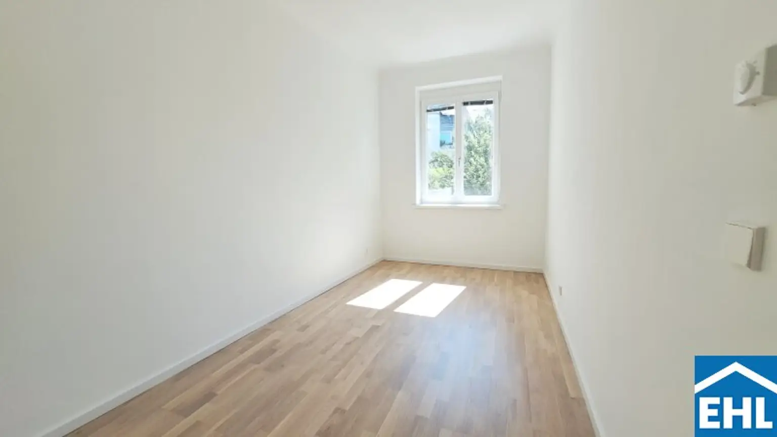 Erstbezug mit Balkon und Garten!