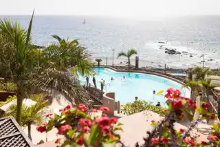 Bahía-de-los-Menceyes-Seafront-Apartments-Tenerife