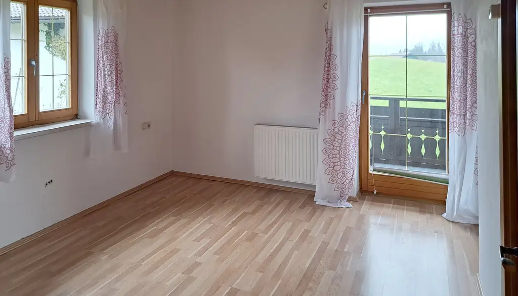 Eine Wohnung mit Garten, zwischen Strobl und Bad Ischl.