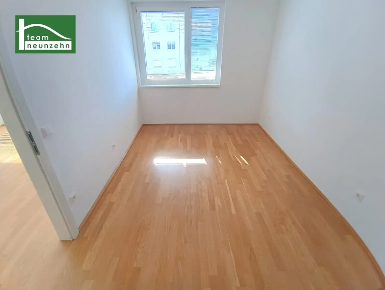 Wundervolle Dachgeschosswohnung mit großer Dachterrasse