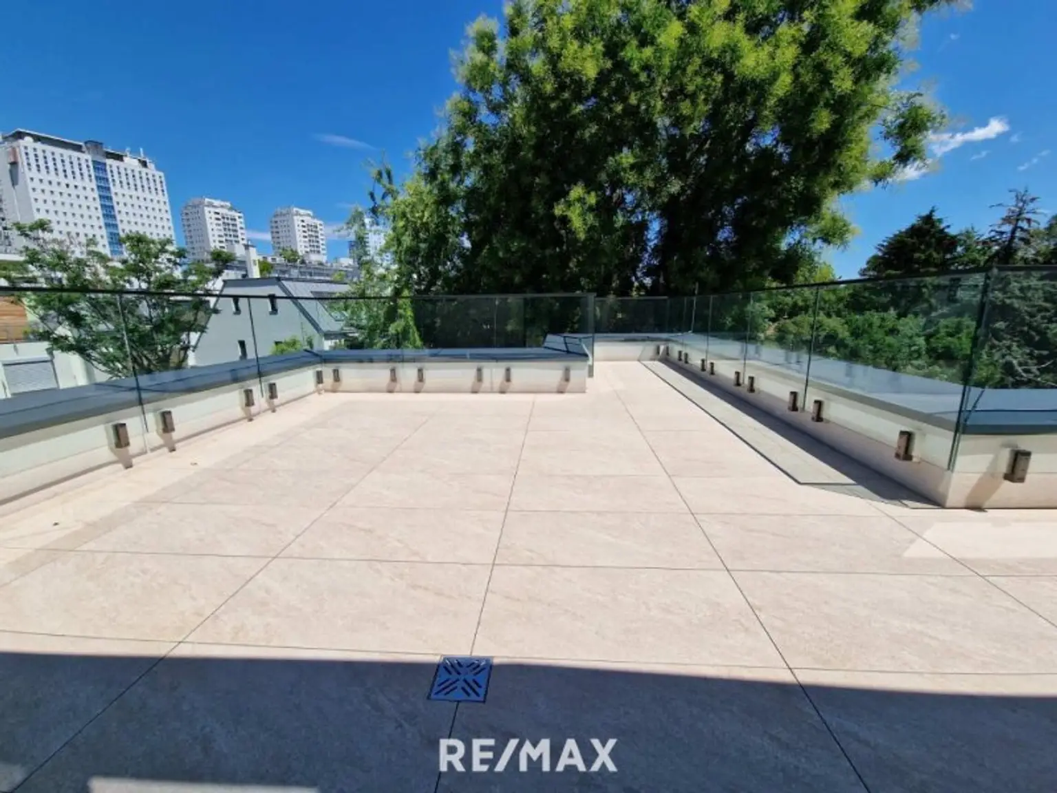 NÄHE U1 UND UNO CITY – ERSTBEZUG – NÄHE ALTE DONAU  UND KAISERWASSER – PENTHOUSE