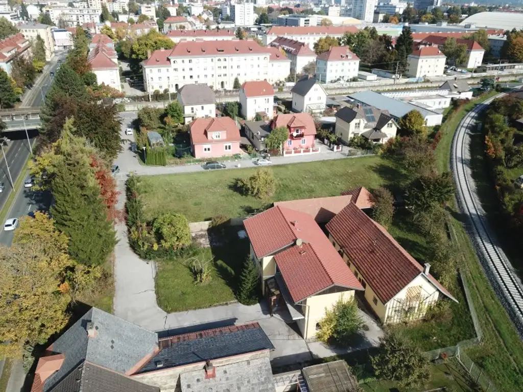 Zentrale Liegenschaft mit riesigem Potential!