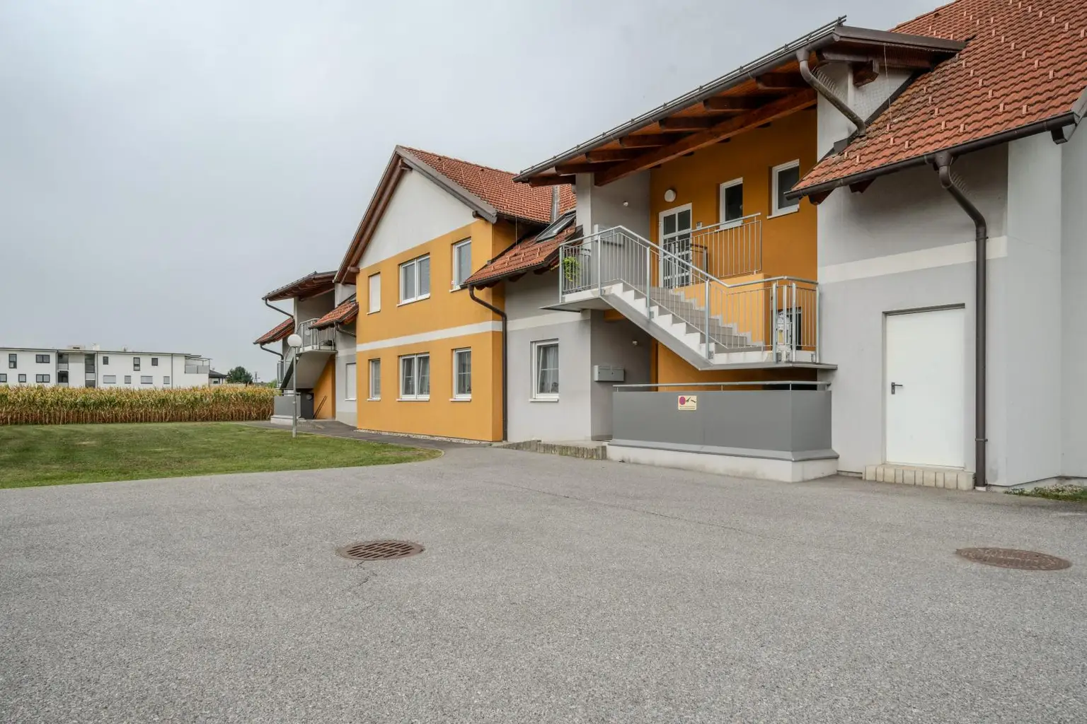 Modernes Wohnen auf zwei Ebenen- Maisonettejuwel in Tillmitsch