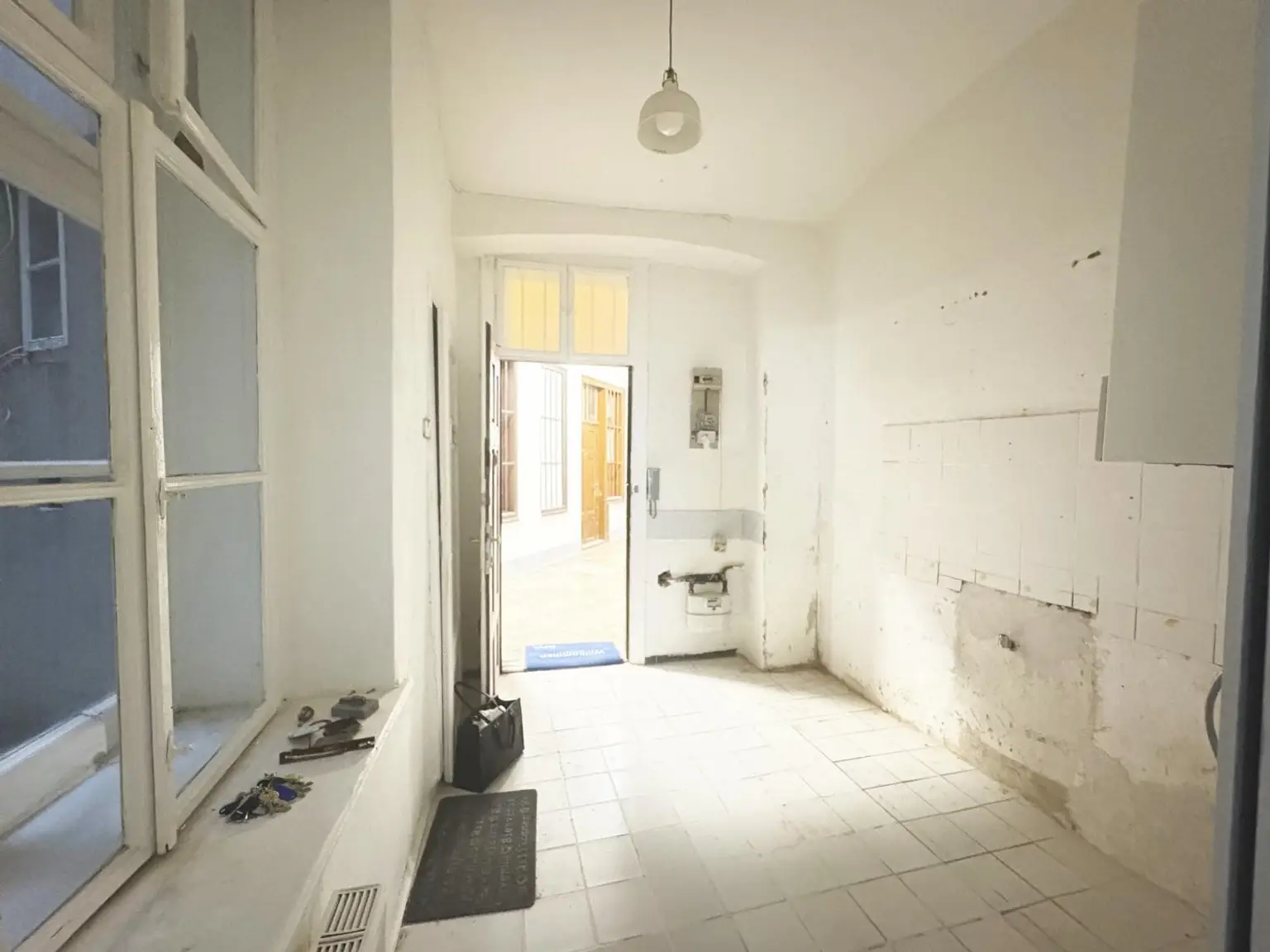 2 Zimmer Wohnung in Top Lage - 
Nahe altes AKH und Rathaus
