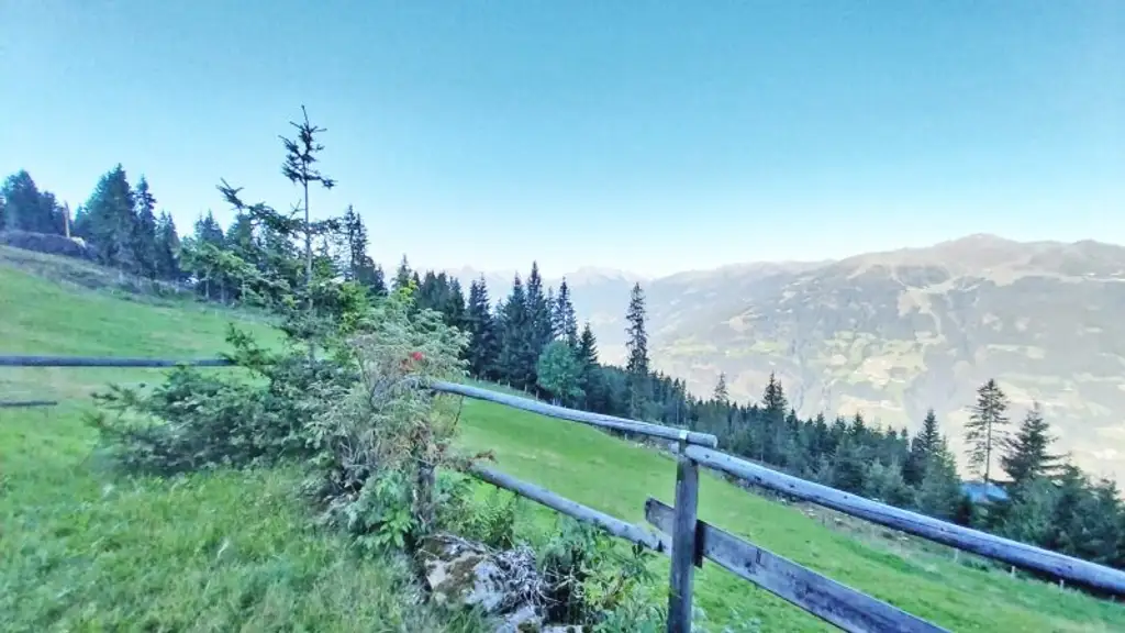 MIETE: ACHTUNG! Tiroler Almhütte mit FREIZEITWOHNSITZ auf 1700m