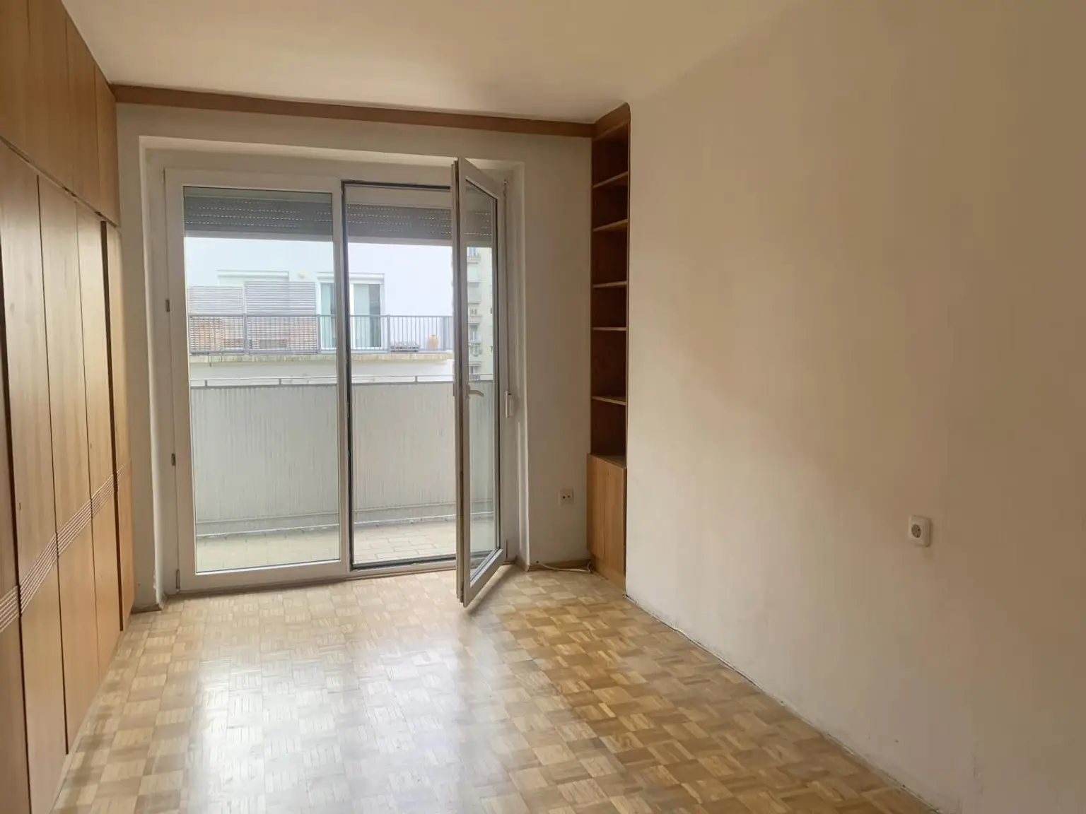 2-Zimmerwohnung mit Balkon und Parkplatz