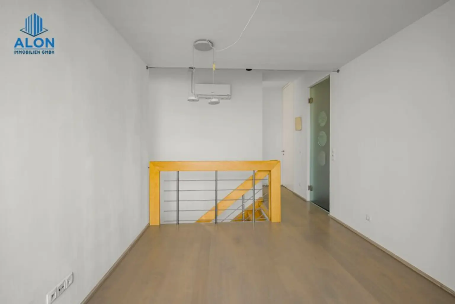 Wunderschöne 4-Zimmer DG-Wohnung mit 2 Terrassen | Garage optional mietbar | Klimaanlage | Nähe Augarten/Taborstraße