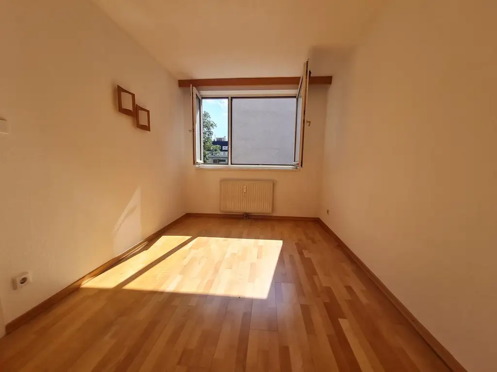 "3 Zi. mit 9 m² Loggia"