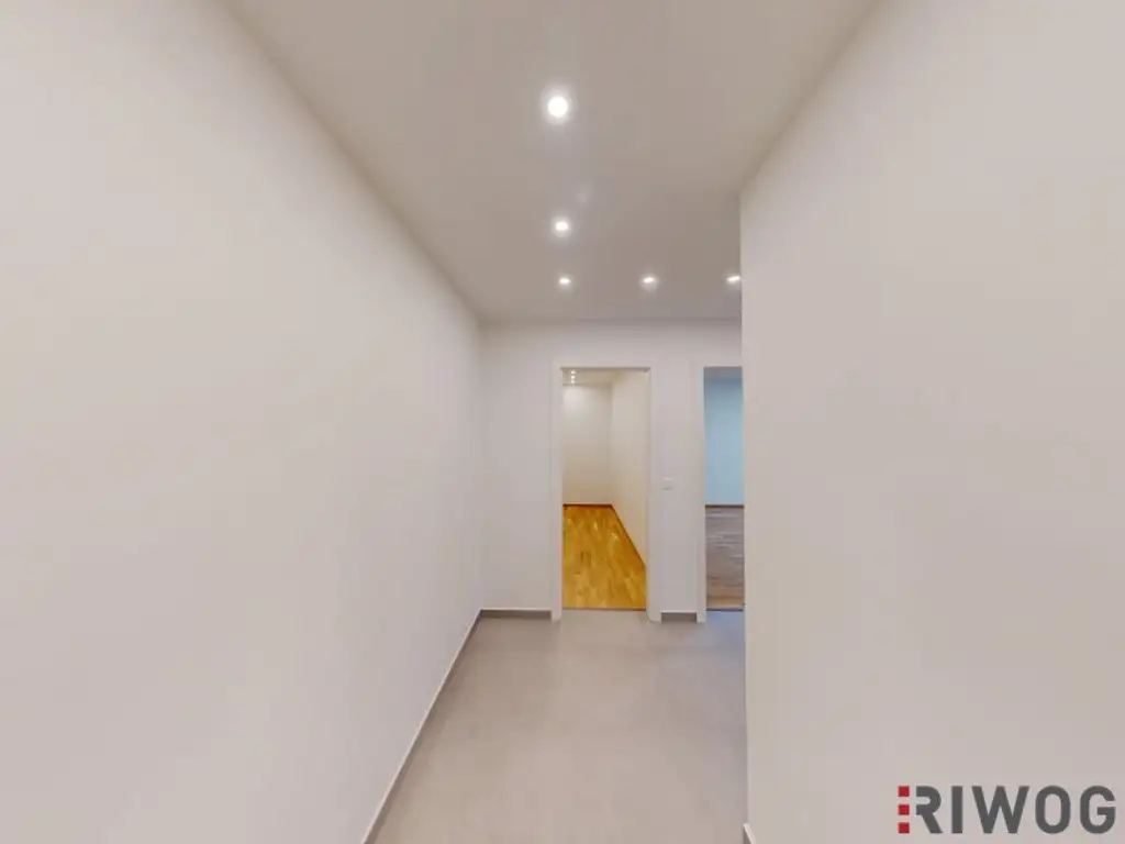 ERSTBEZUG nach Sanierung I Großzügige 2 Zimmer Wohnung mit geräumiger Küche und begehbaren Kleiderschrank I Augartennähe I Tischler Einbauküche inkl. Siemensgeräte I Gratis Miele Waschtrockner bei Kauf bis 31.12.25