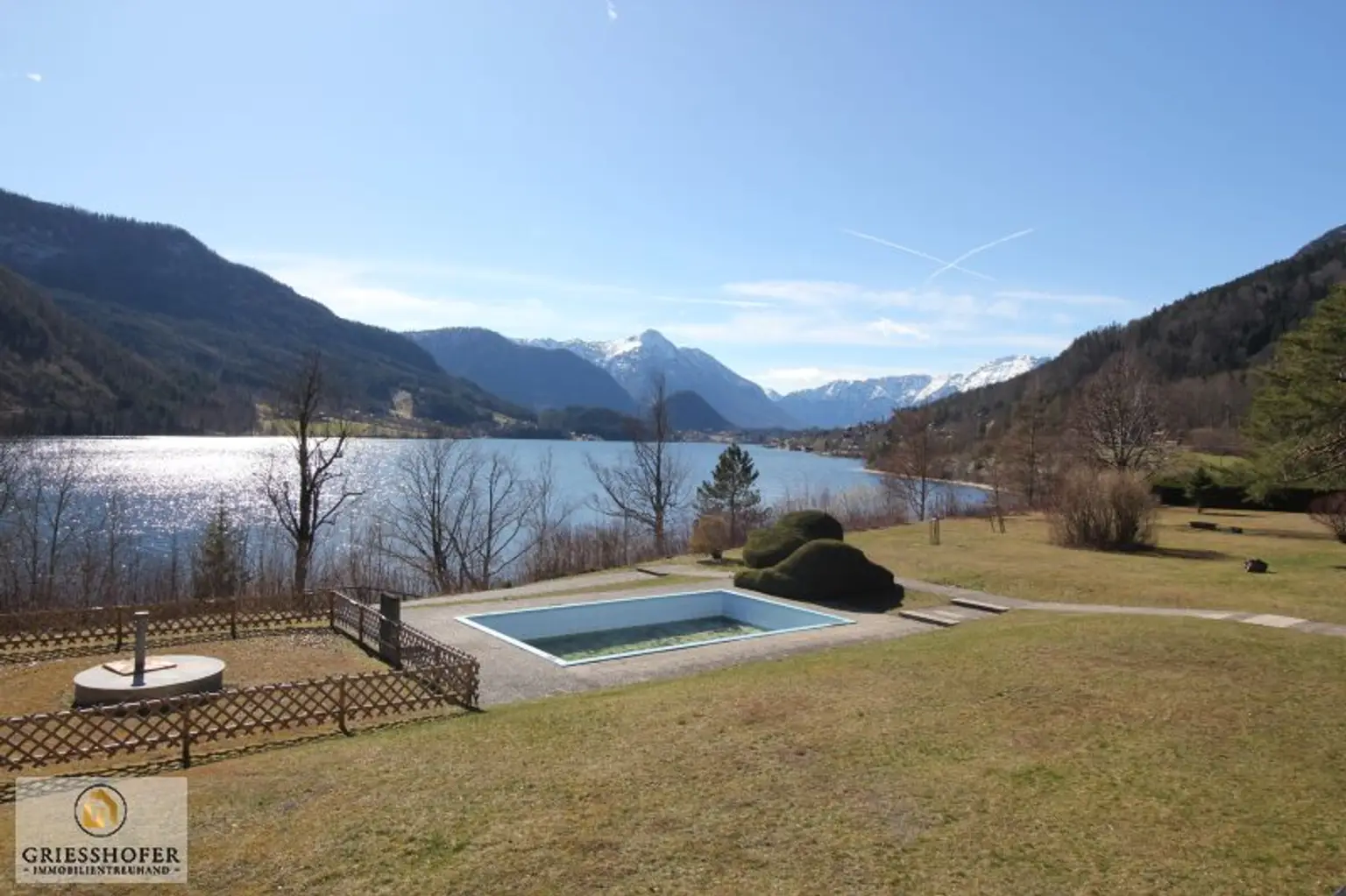 Traumhafte  Eigentumswohnung am Grundlsee mit Swimmingpool und Seezugang