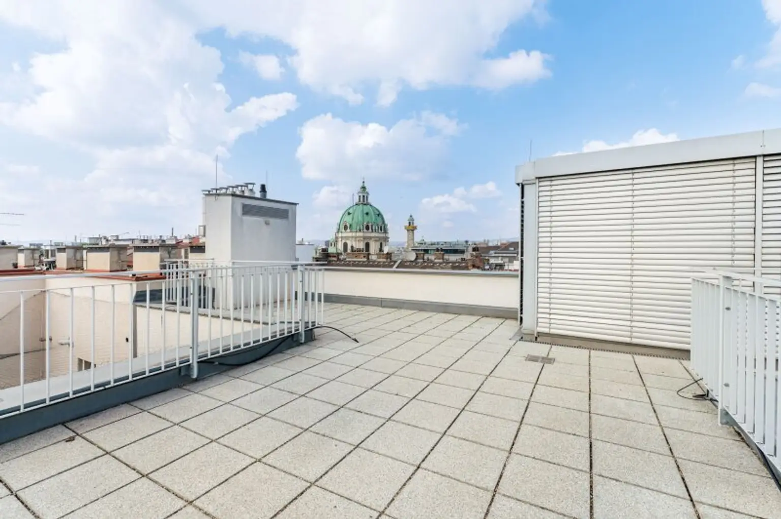 Exklusive Dachgeschoss-Maisonette mit Blick über Wien nahe dem Schwarzenbergplatz