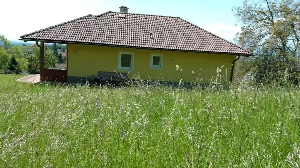 Gepflegter Bungalow mit Traumaussicht
