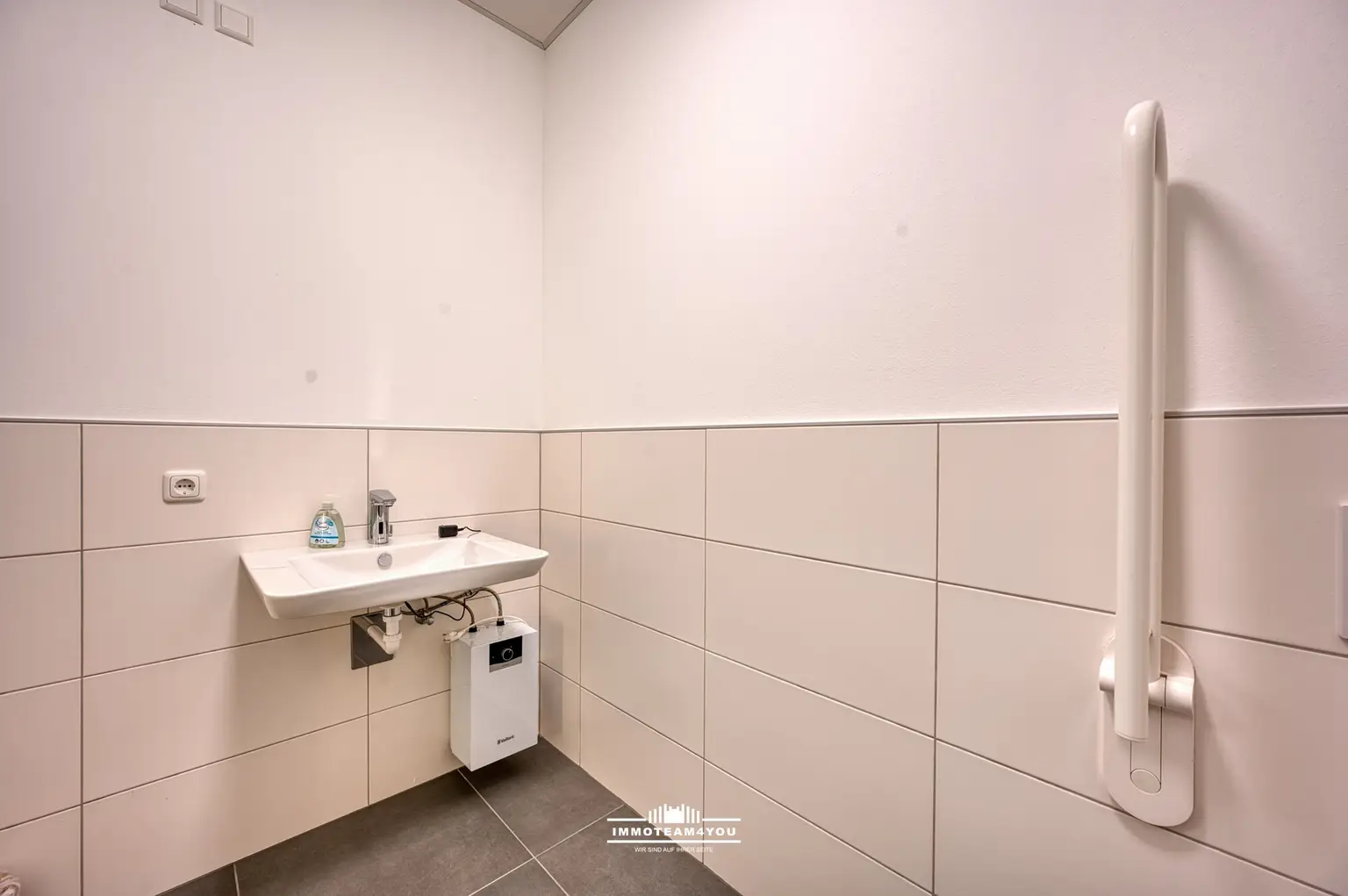 Geschäftslokal barrierefreies WC DSC_2397