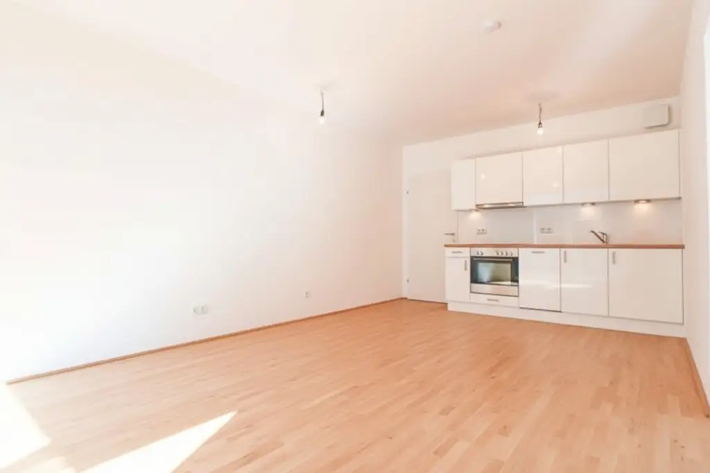 Kompakte 3-Zimmer mit Loggia!