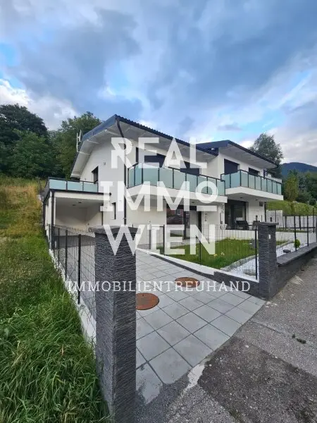 SMARTHAUS/CHALET in Schottwien: Erstbezug mit Garten, drei Terrassen und Blick auf den wunderbaren Hirschenkogel