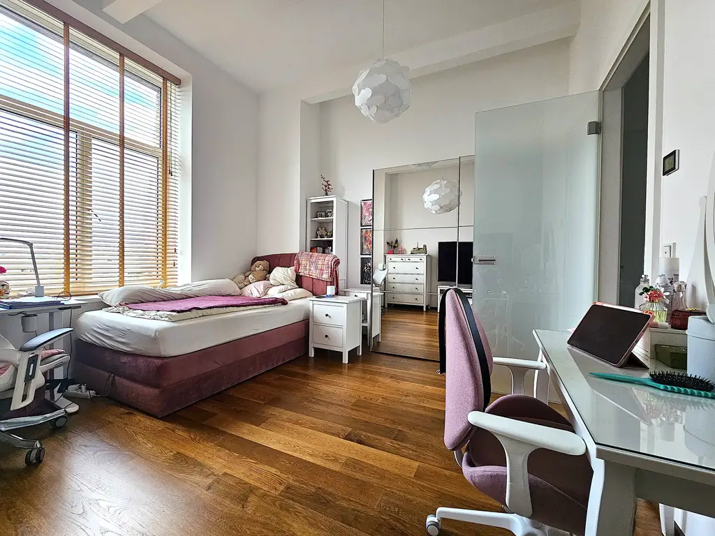 -=LOFT=- Luxuriöse Wohnung mit Terrasse, Garage und Fußbodenheizung in 1100 Wien!