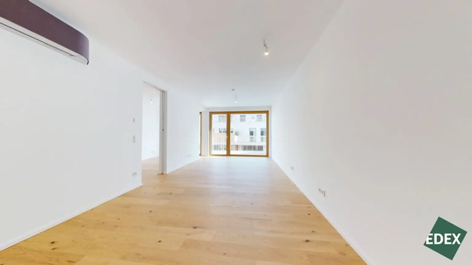 ERSTBEZUG | Lichtdurchflutete 2-Zimmer Wohnung mit großzügigem Balkon und Klimaanlage