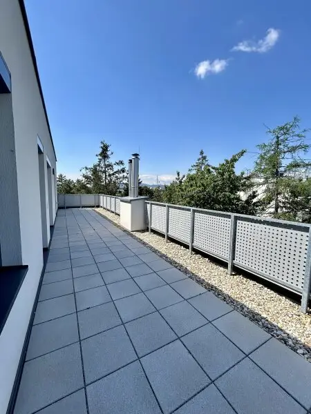 Traumhafte Dachgeschosswohnung in 1230 Wien – Erstbezug mit Balkon und Terrassen!