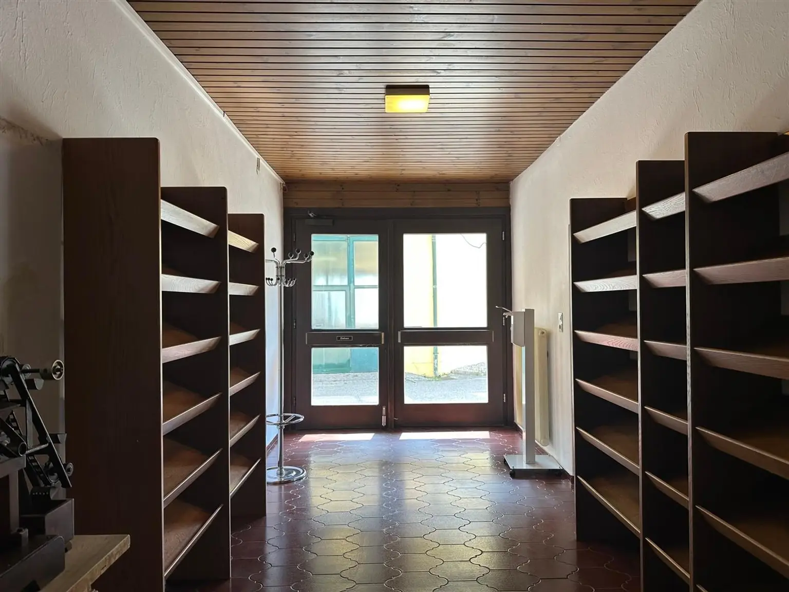Büro-, oder  Praxisräumlichkeiten  - auch teilbar