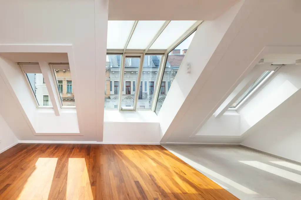 Karmelitermarkt - Penthouse mit Pool und Parkblick