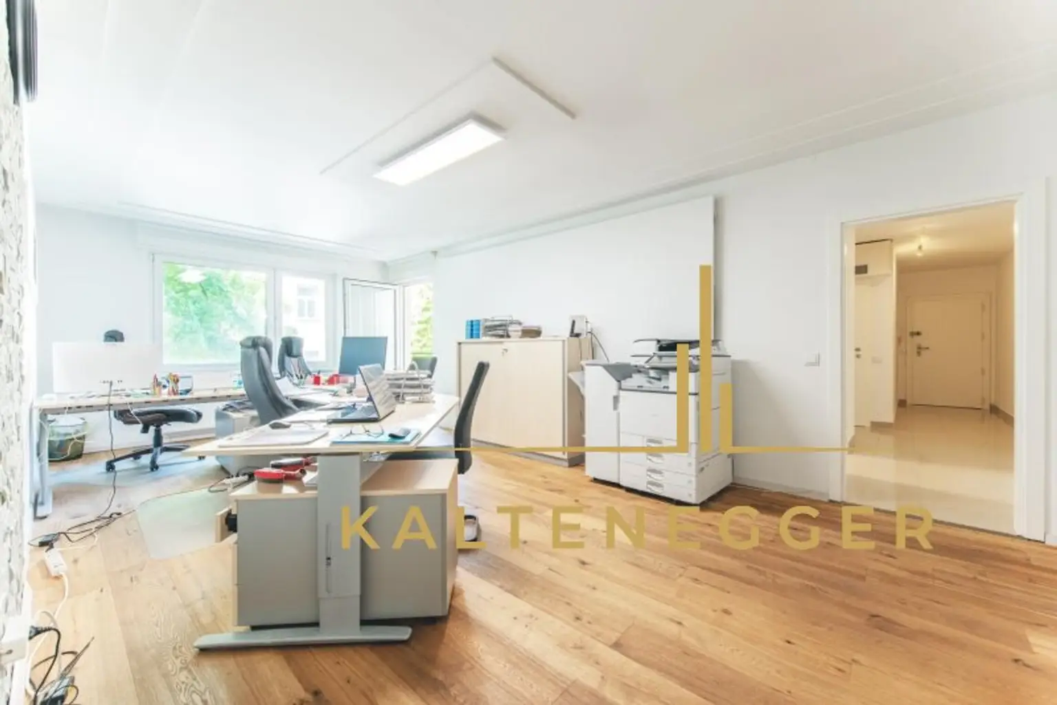 Traumhafte 3 Zimmer-Wohnung mit Loggia - WG-tauglich